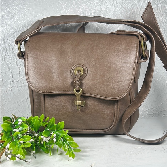 SMITH Handbags - B.H.SMITH VTG Tan Leather Crossbody Shoulder Bag Toggle Snap Adjustable Strap